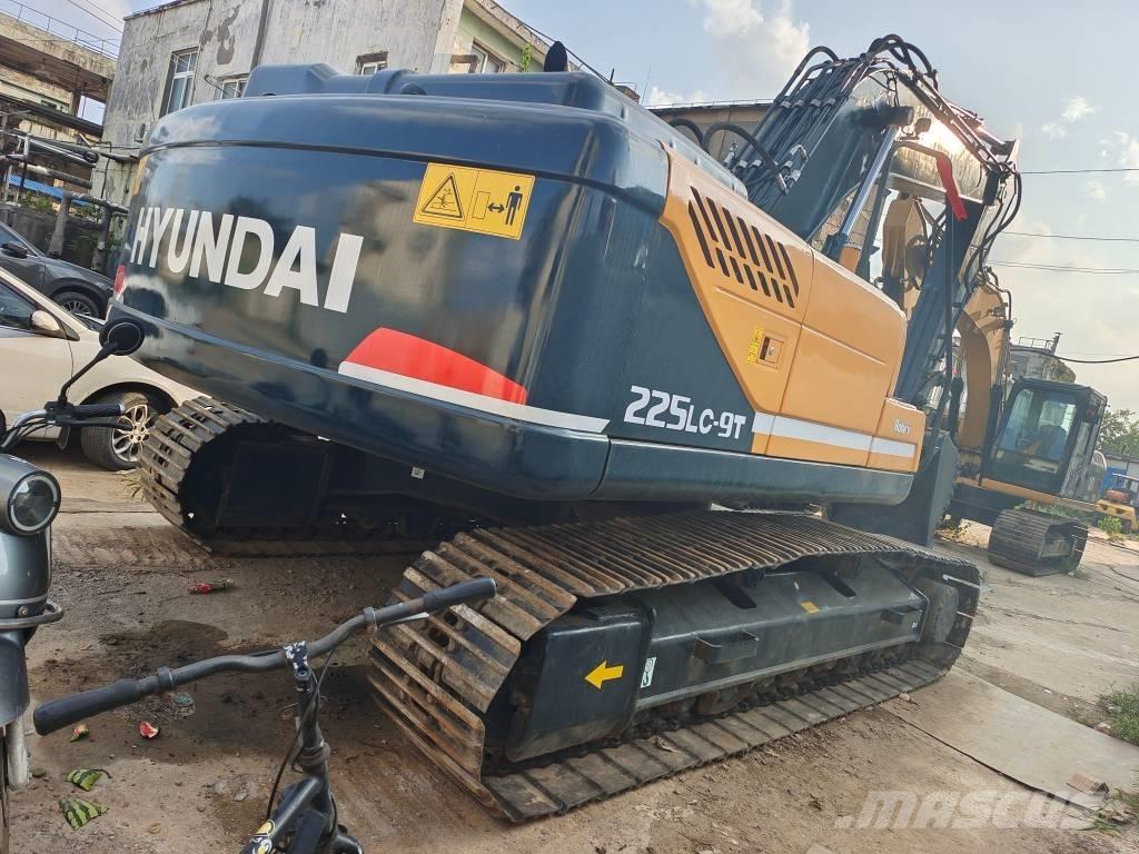 Hyundai 220 LC-9 Bageri guseničari