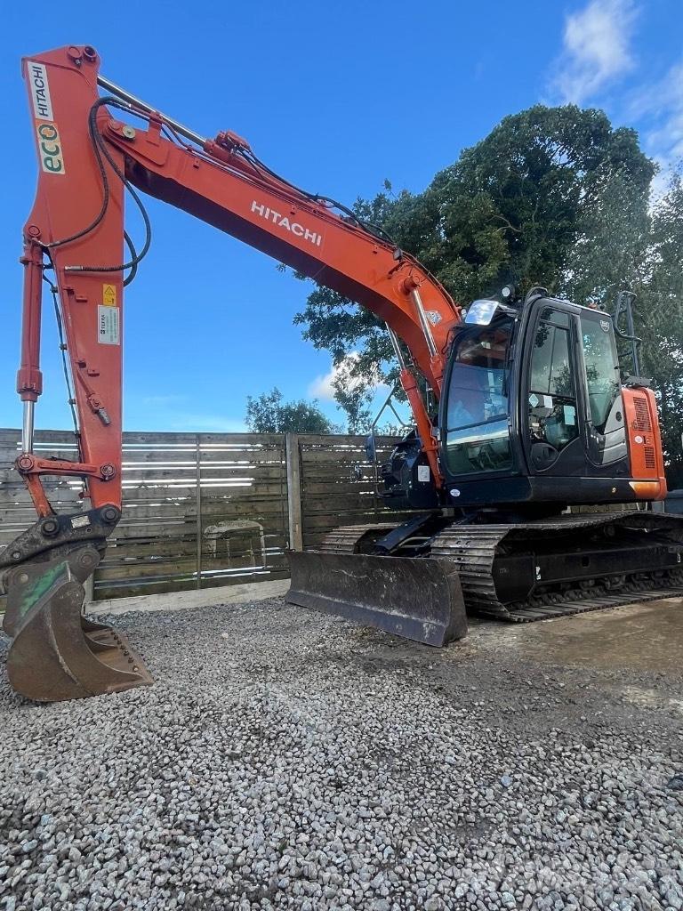 Hitachi ZX 135 US-6 Bageri guseničari