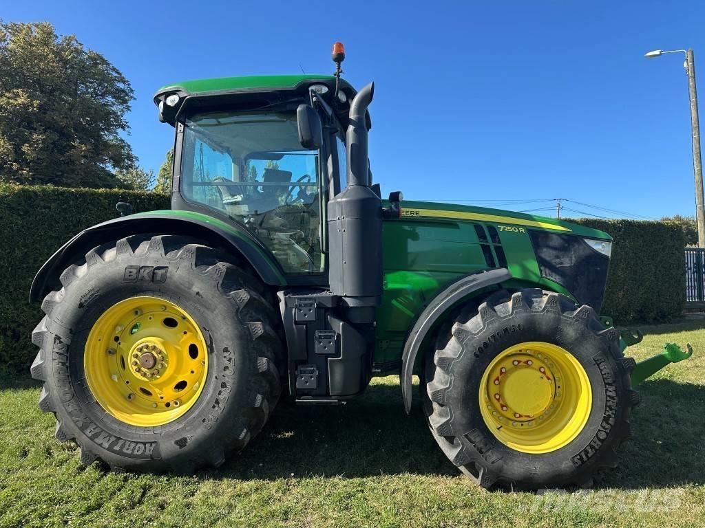 John Deere 7250 R Traktori
