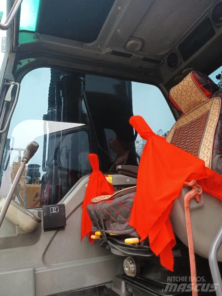 Volvo EC 210 Bageri guseničari