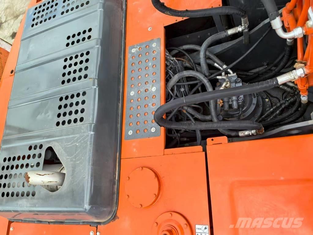 Hitachi ZX 240 HG Bageri guseničari