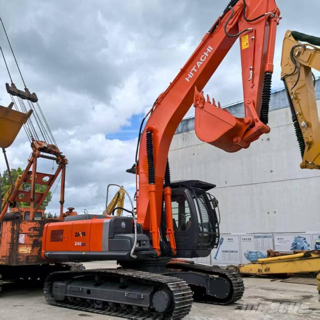 Hitachi ZX 240 HG Bageri guseničari