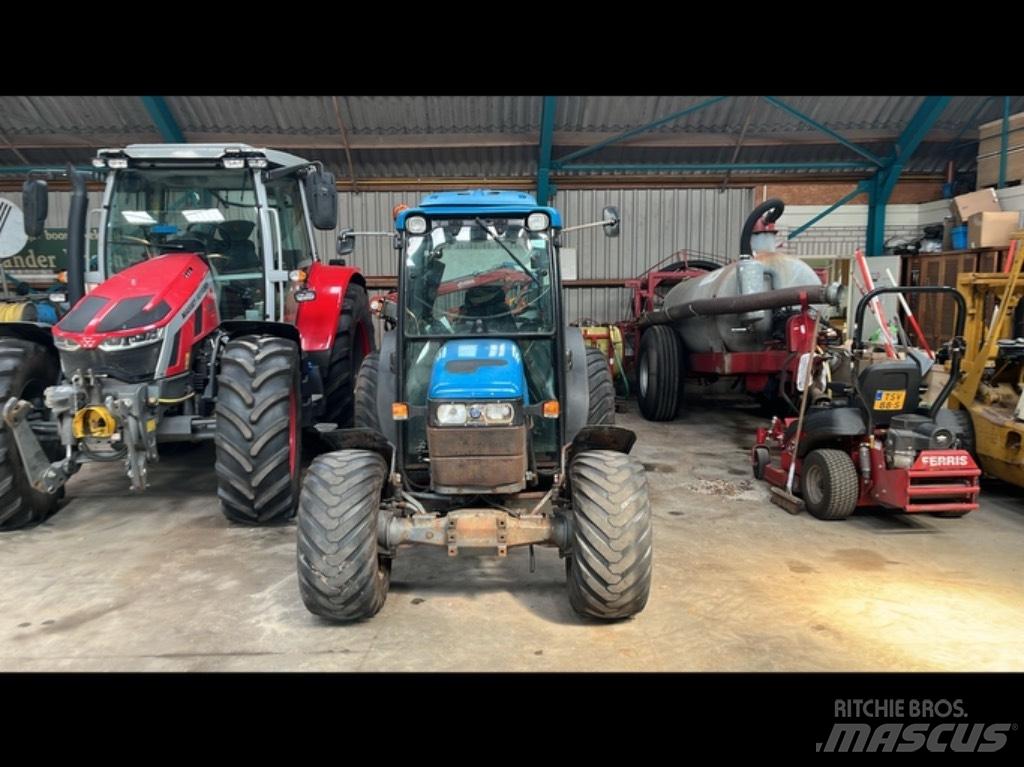 New Holland TN 90 F Traktori