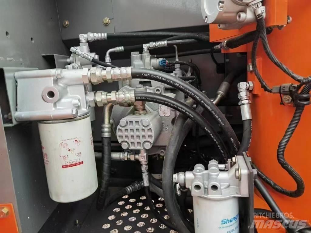 Hitachi 120 Bageri guseničari
