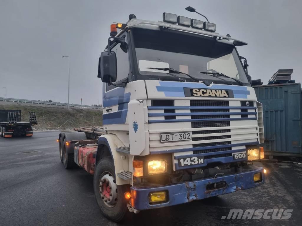 Scania R 143 HL Rol kiper kamioni sa kukom za podizanje tereta
