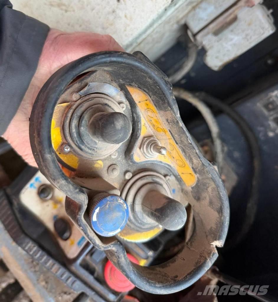 Sandvik QJ 241 Mobilne drobilice