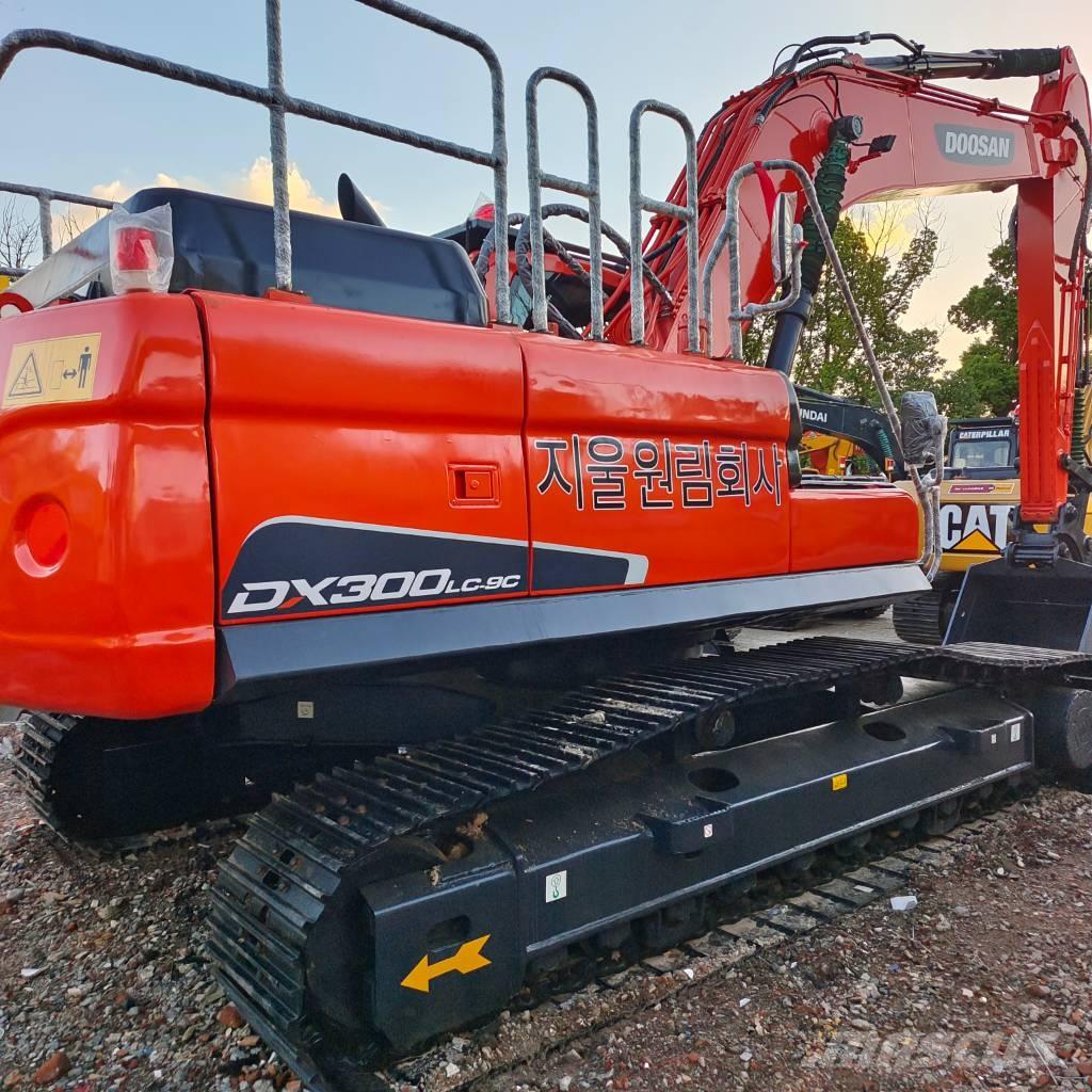 Doosan DX 300LC Bageri guseničari