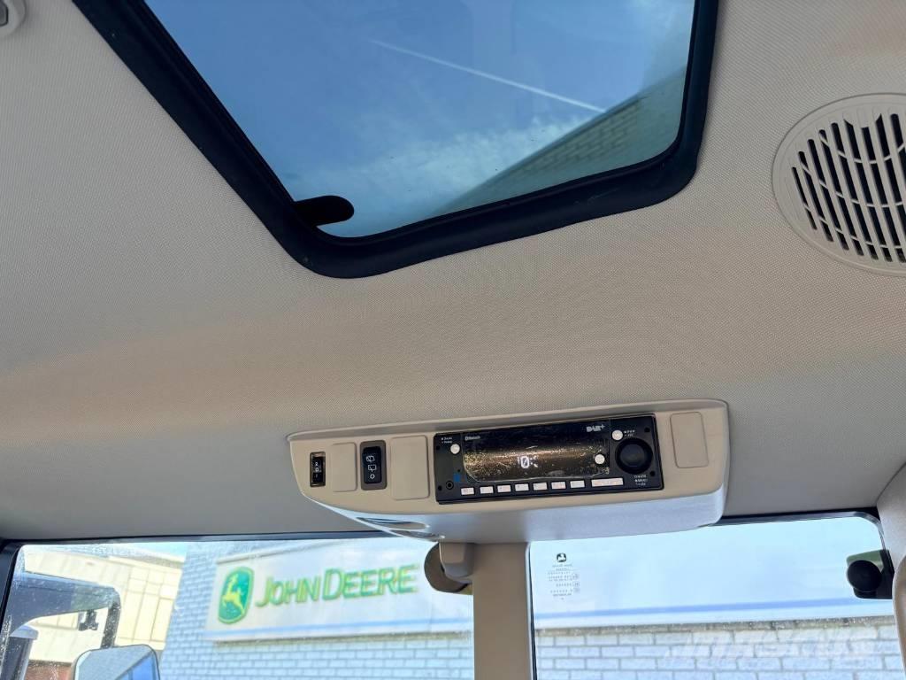 John Deere 6M200 Traktori