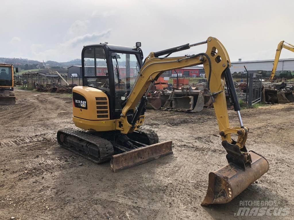 CAT 302.7 D Mini bageri < 7t