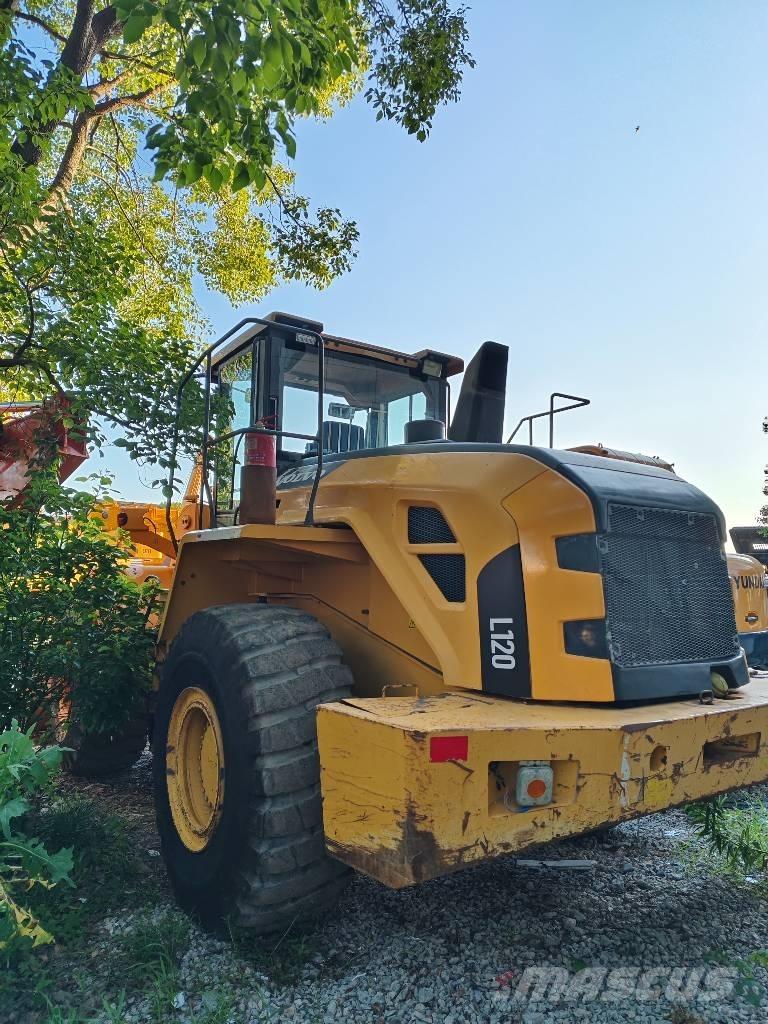 Volvo L 120 Utovarivači na točkove