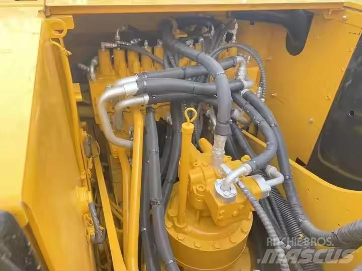 CAT 320 D2 Bageri guseničari