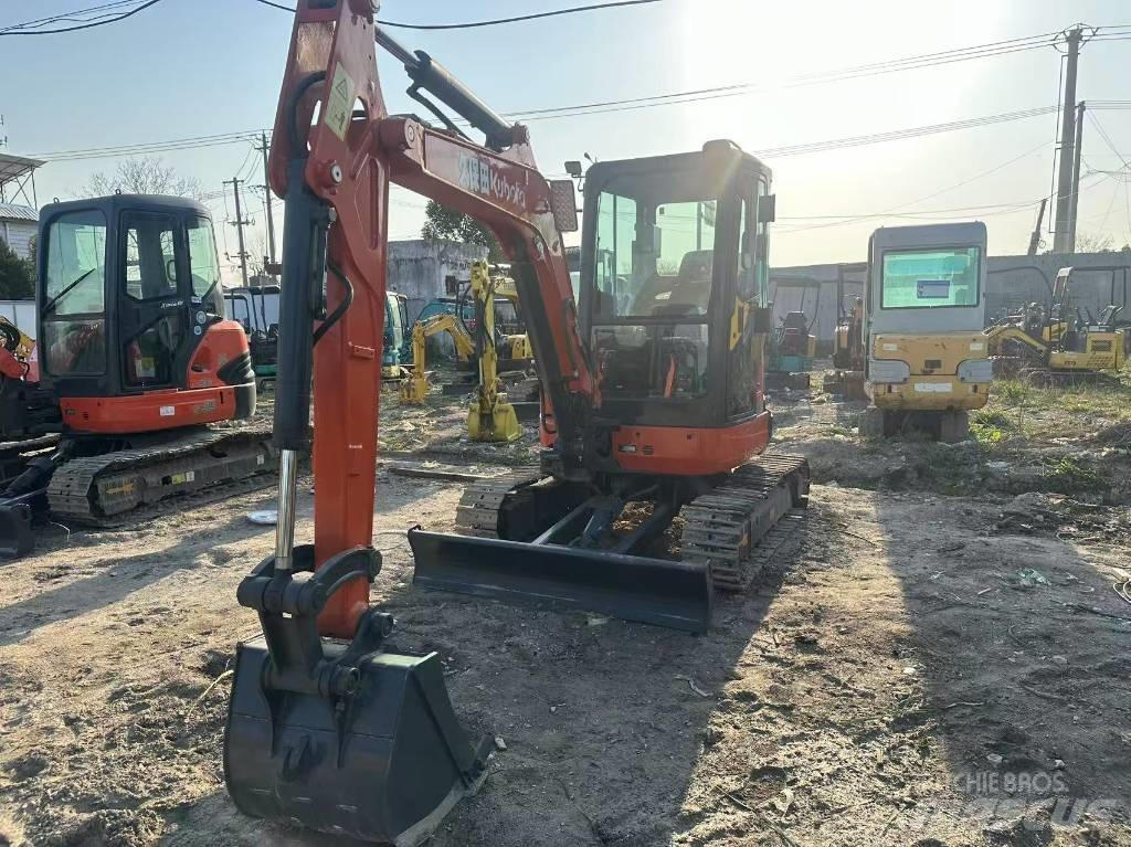 Kubota U 35 Mini bageri < 7t