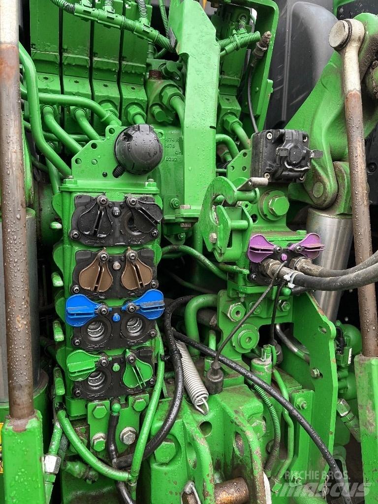 John Deere 6175 R Traktori