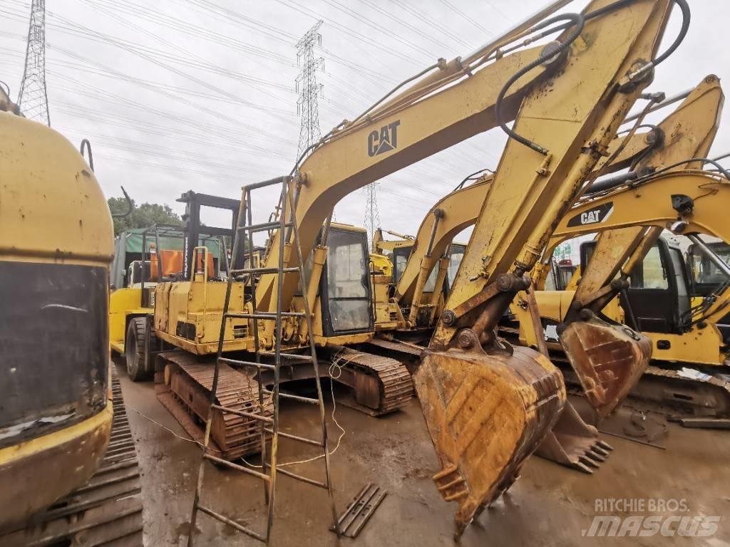 CAT E120B Bageri guseničari