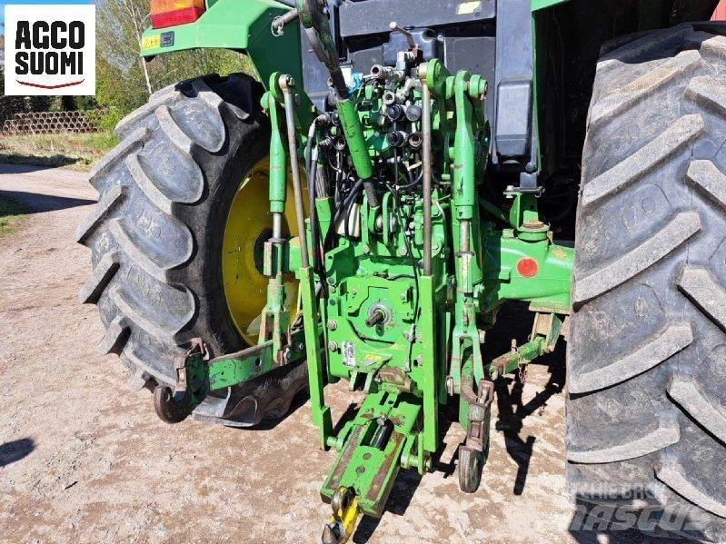 John Deere 6800 Traktori