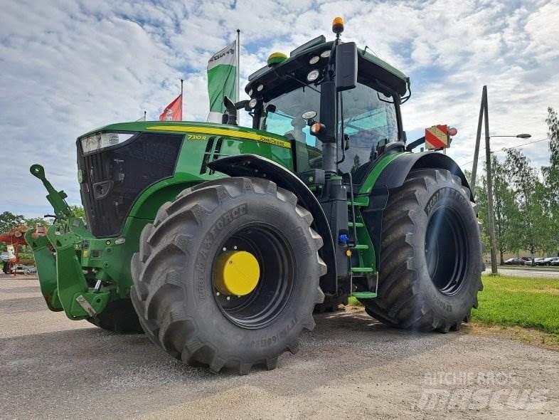 John Deere 7310 R Traktori