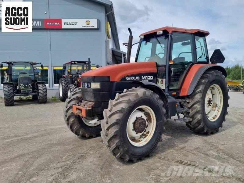 New Holland M100 Traktori