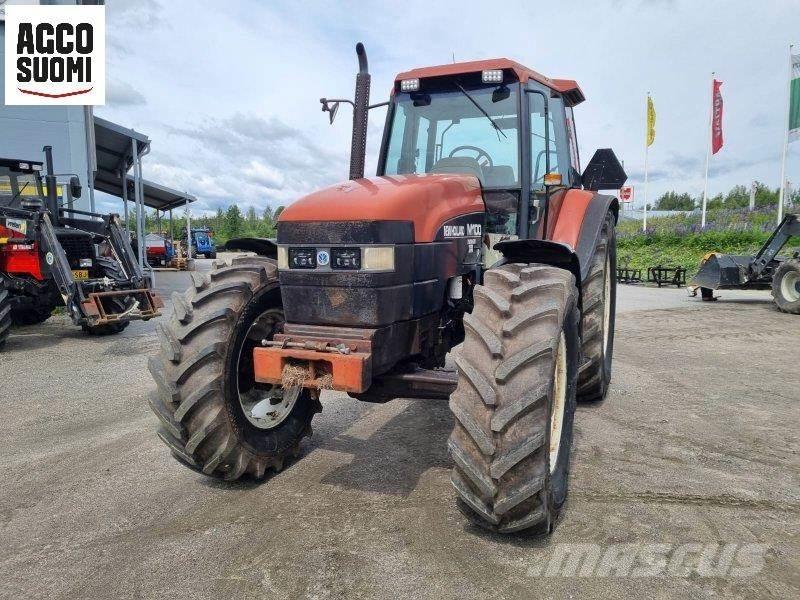 New Holland M100 Traktori