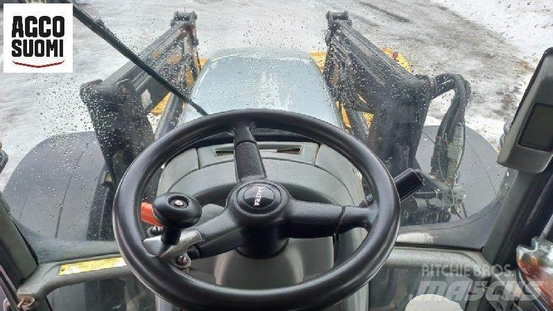 Valtra M150 Traktori