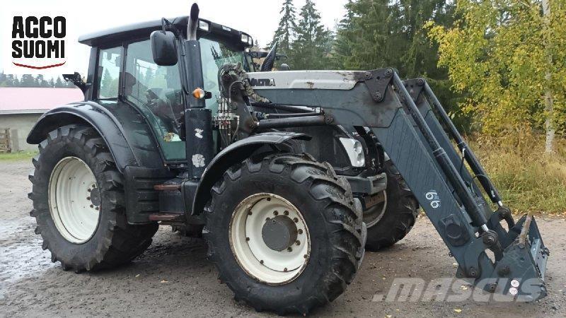 Valtra N163 VERSU Traktori