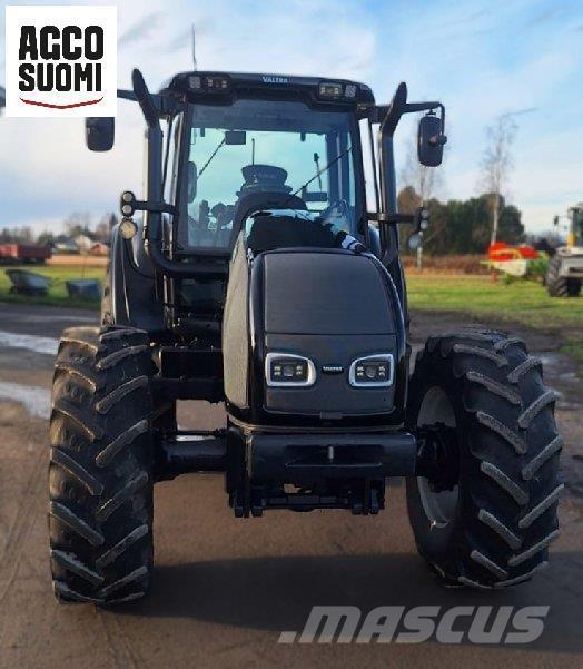 Valtra T140 Traktori