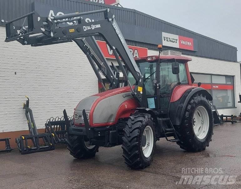 Valtra T150 Traktori