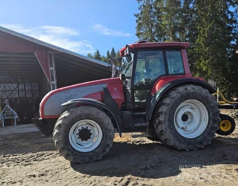 Valtra T180 Traktori