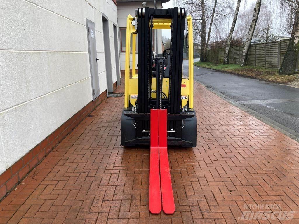 Hyster J 3.0 XN Električni viljuškari
