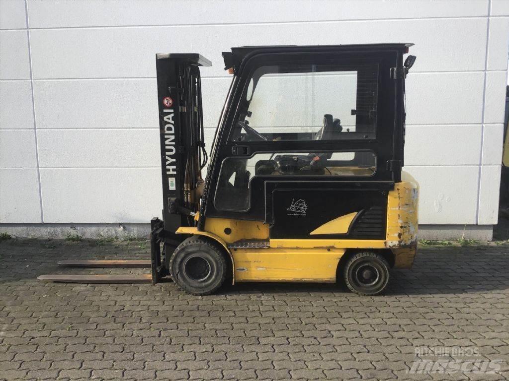 Hyundai 32B-7 Električni viljuškari