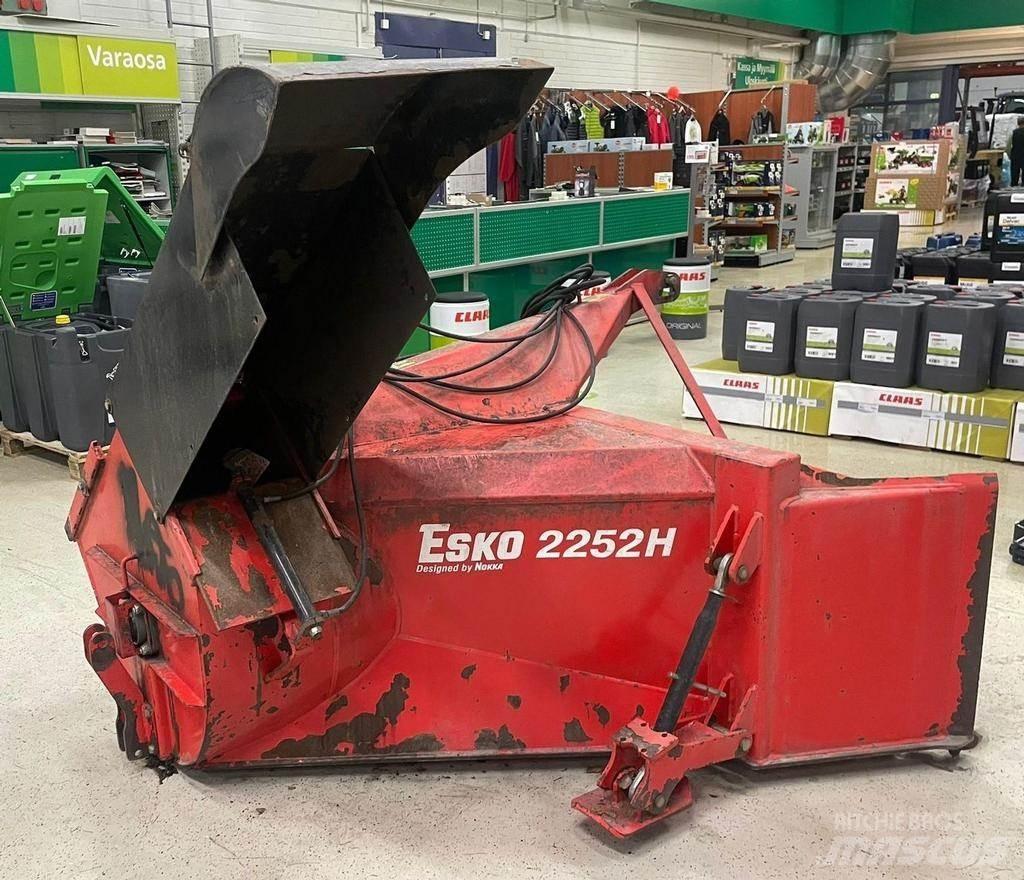 Esko 2252H Snežne freze