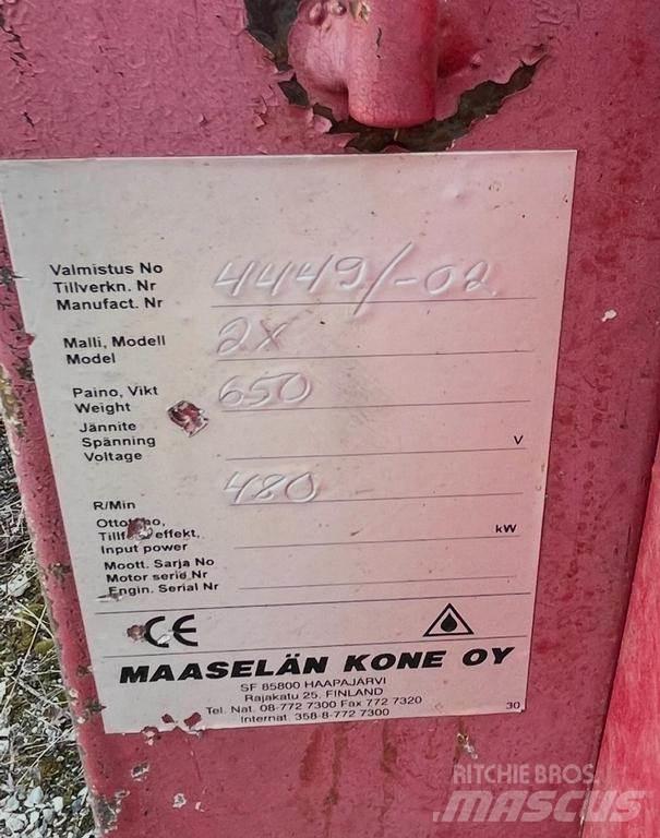 Hakki 2X Cepači za drva, drobilice za drvo i strugači