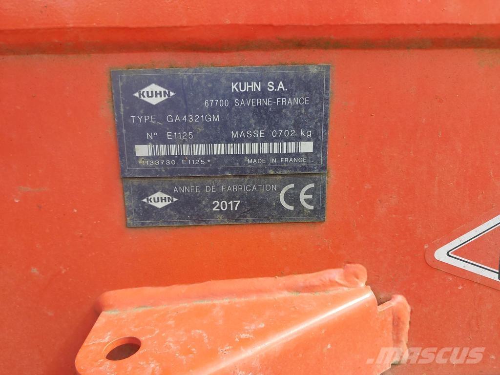 Kuhn 4321 Okretači i sakupljači sena