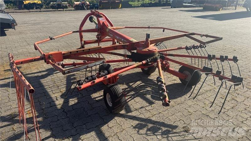 Kuhn GA300GM Okretači i sakupljači sena