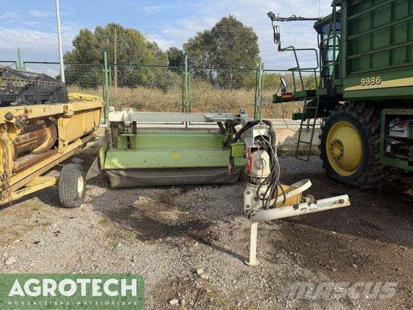 CLAAS DISCO 3050 TRC Traktori