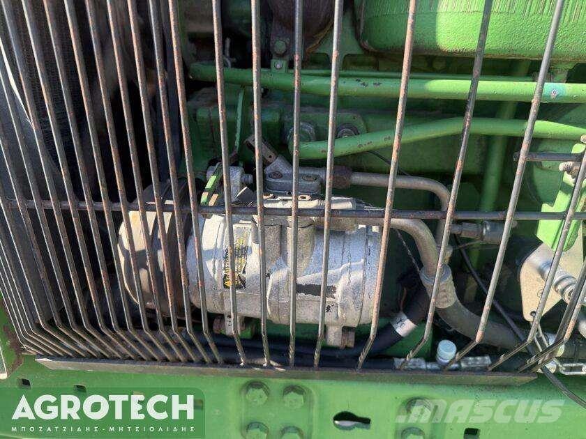 John Deere 4450 Traktori