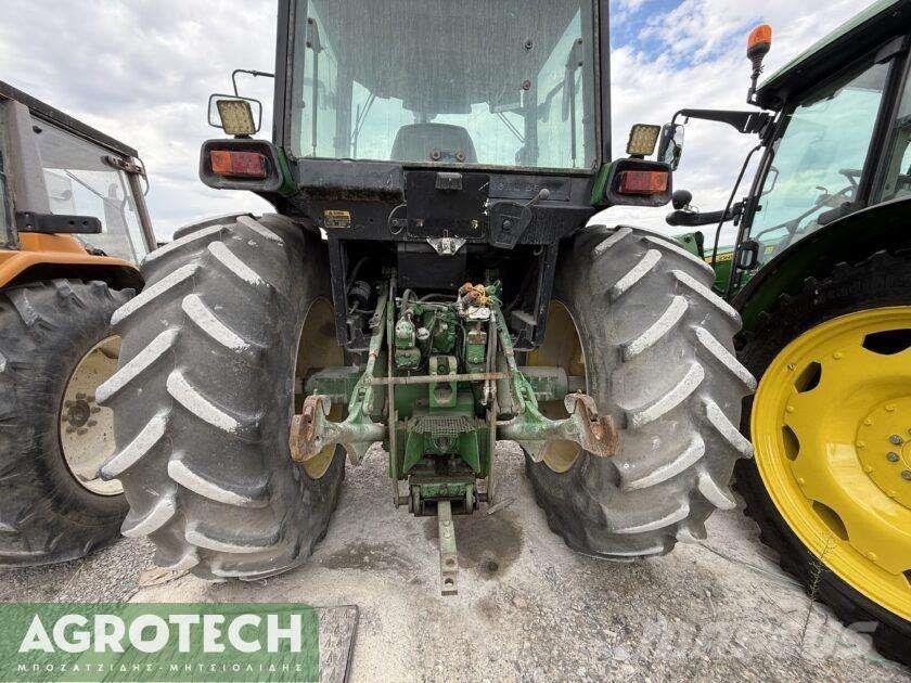 John Deere 4455 Traktori