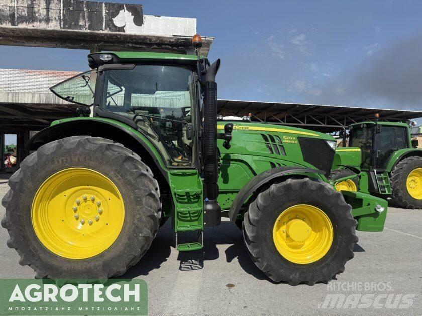 John Deere 6210R Traktori