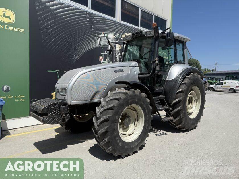 Valtra T120-4 Traktori