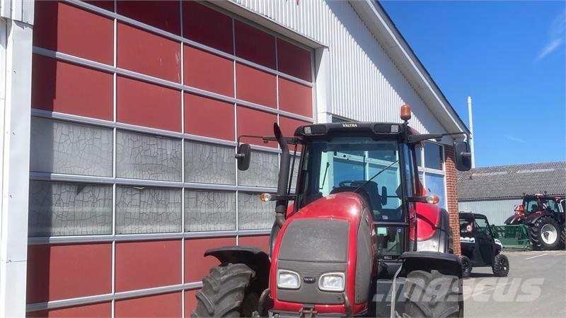 Valtra T130 Traktori