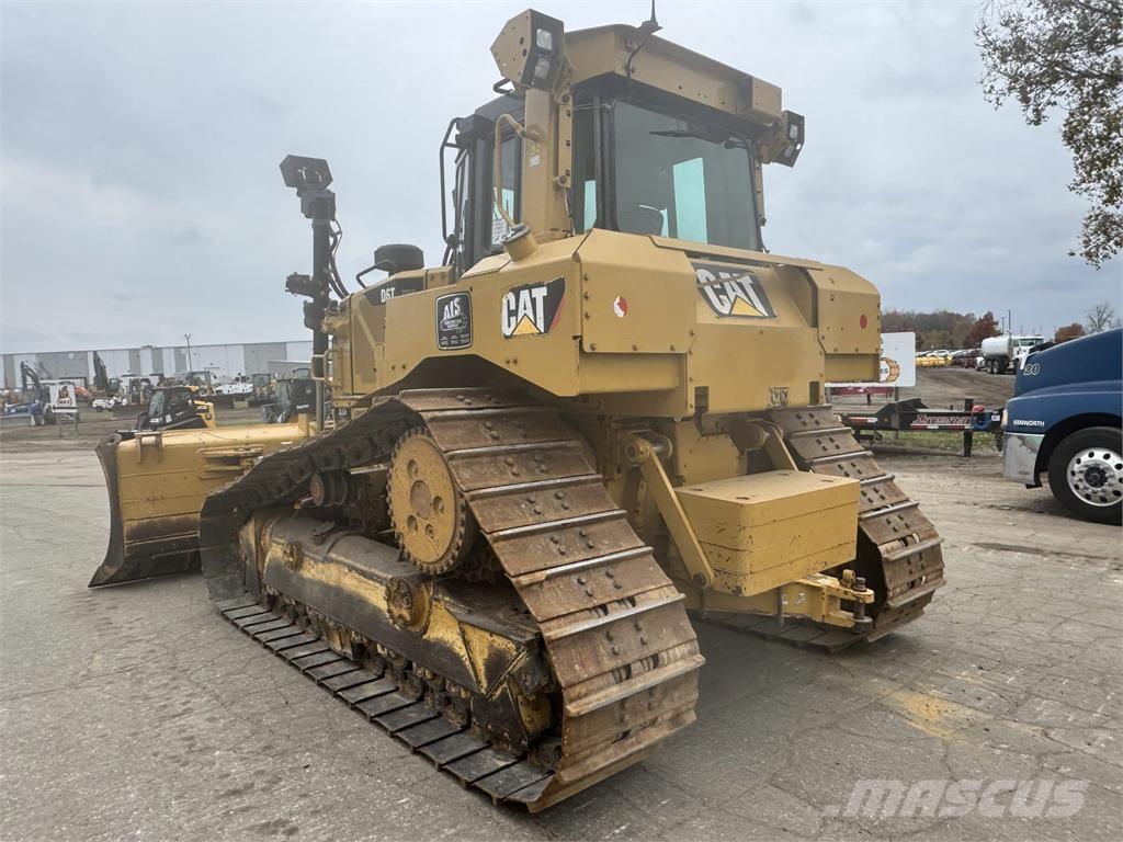 CAT D6T Buldožeri guseničari