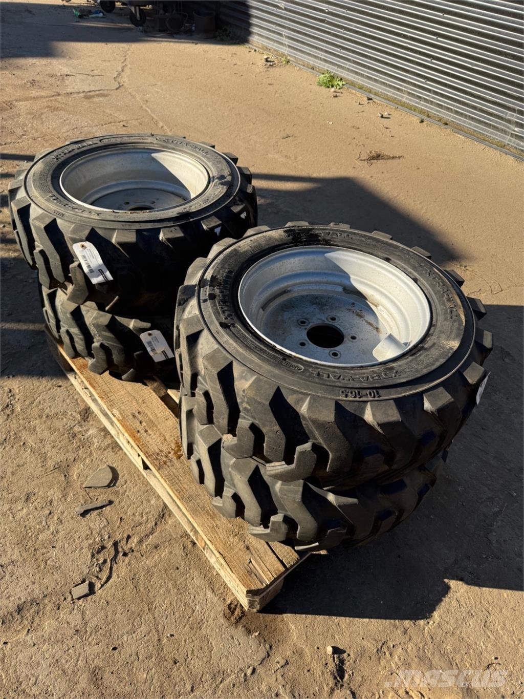  10-16.5 Gume, točkovi i felne