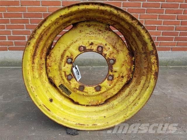  26 DW16X26 Gume, točkovi i felne
