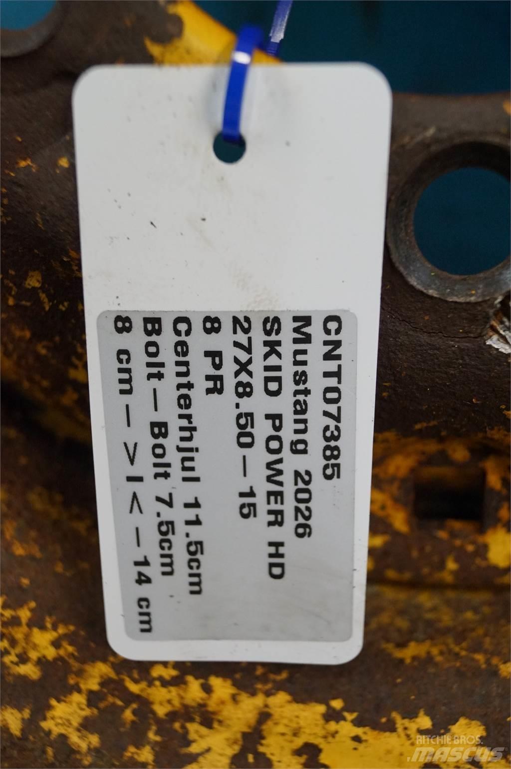  27X8.50-15 Gume, točkovi i felne