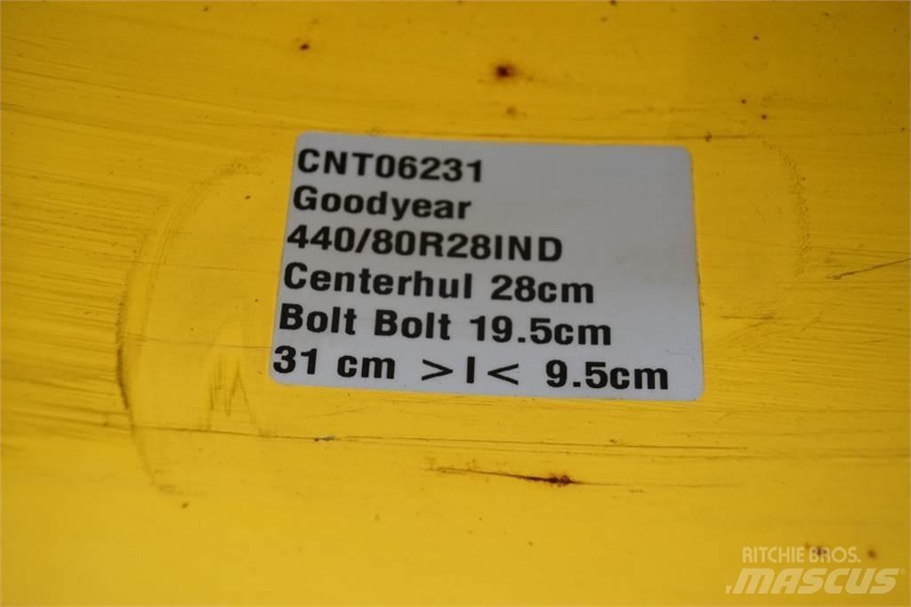  28 440/80R28 Gume, točkovi i felne