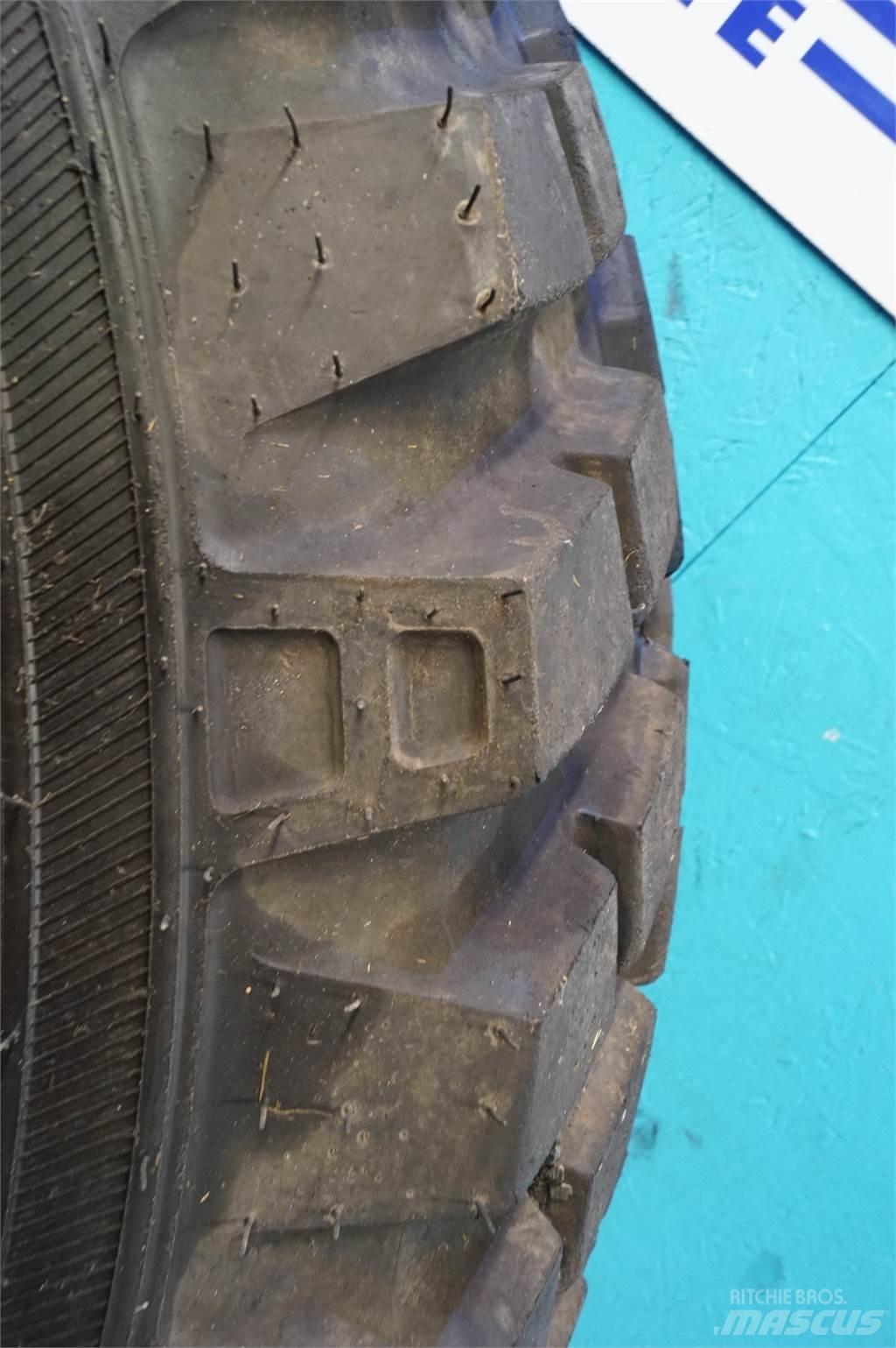  28 440/80R28 Gume, točkovi i felne