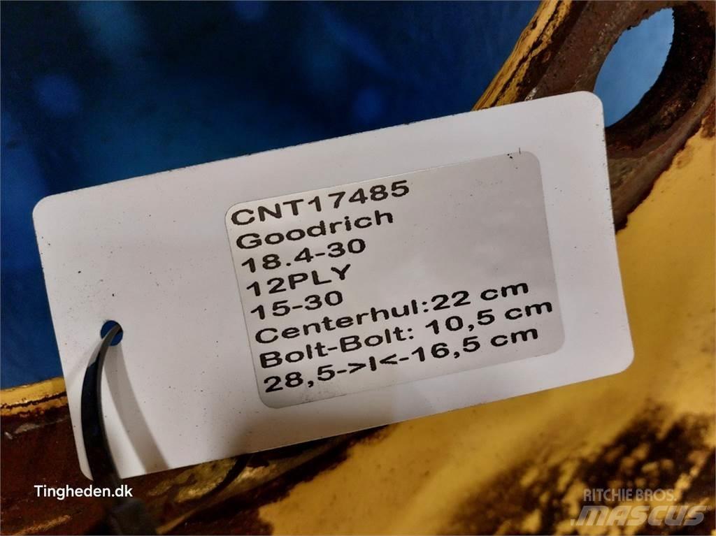  30 18.4-30 Gume, točkovi i felne