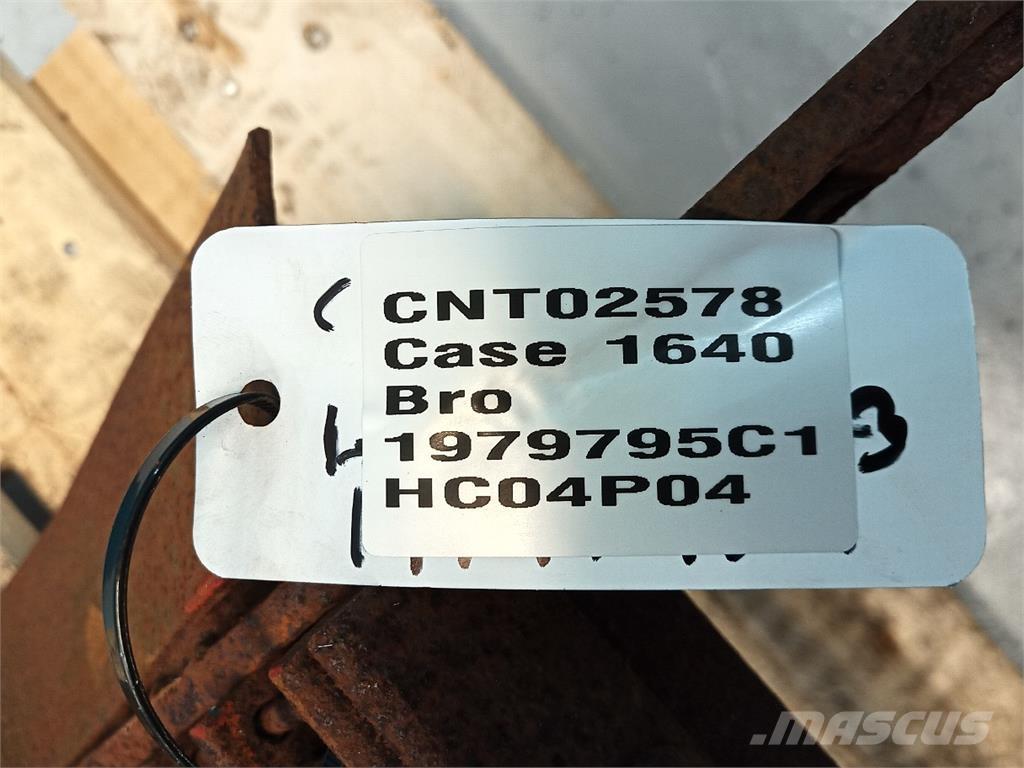 CASE 1640 Dodatna oprema za kombajne