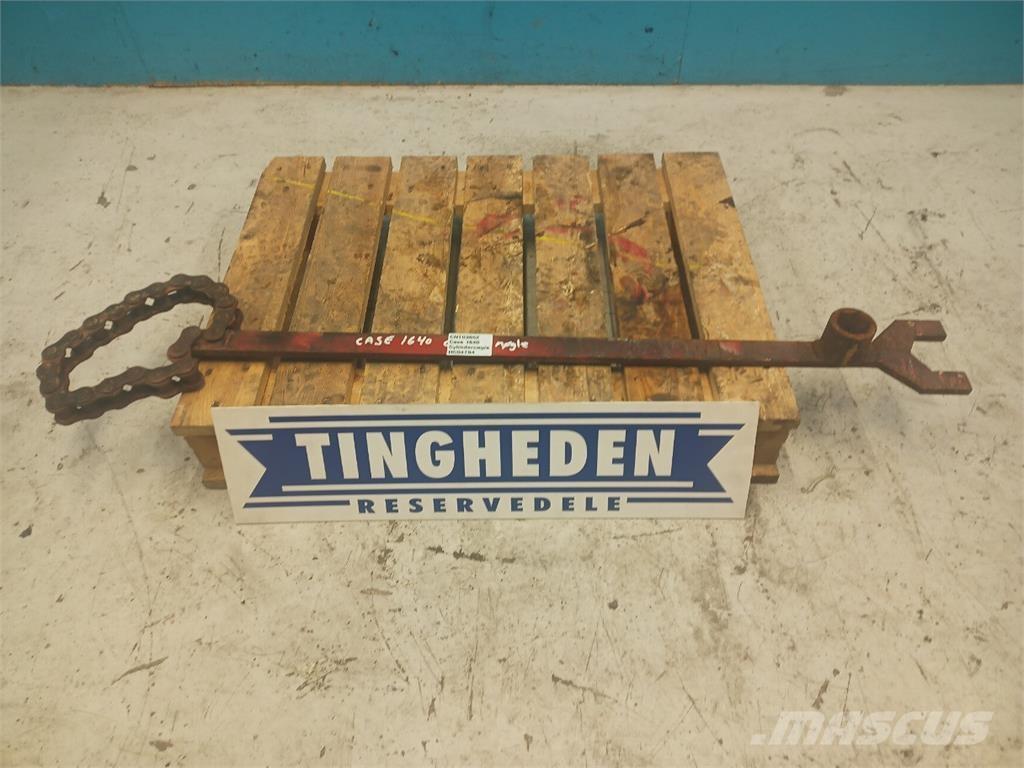 CASE 1640 Dodatna oprema za kombajne