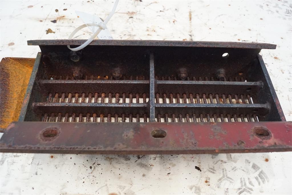 CASE 1640 Dodatna oprema za kombajne