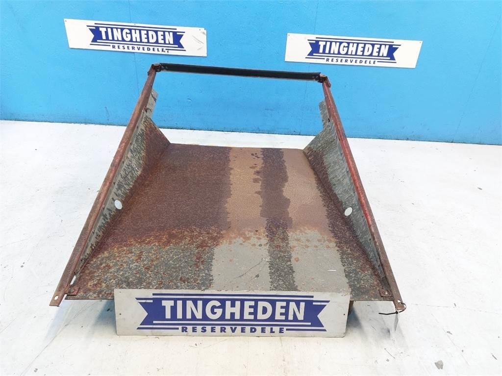 CASE 1660 Posipači soli i peska